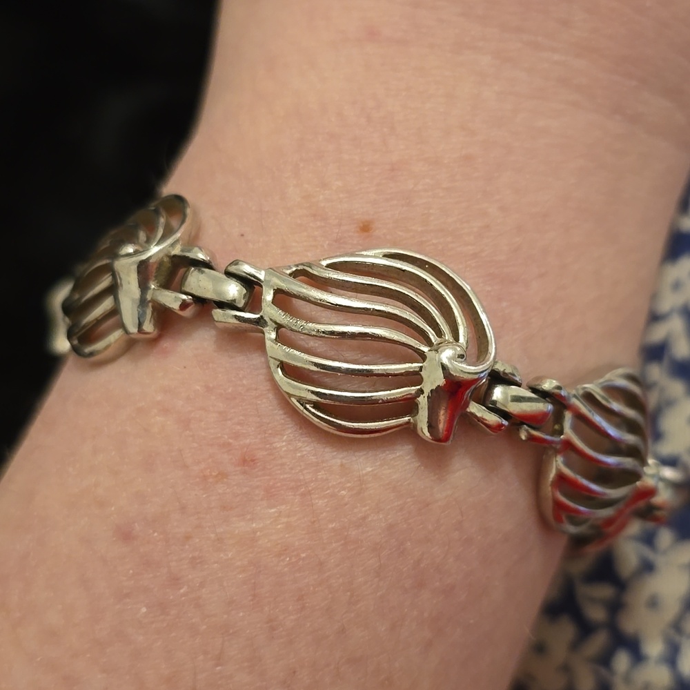 Wavy Leaf Silver Link Bracelet